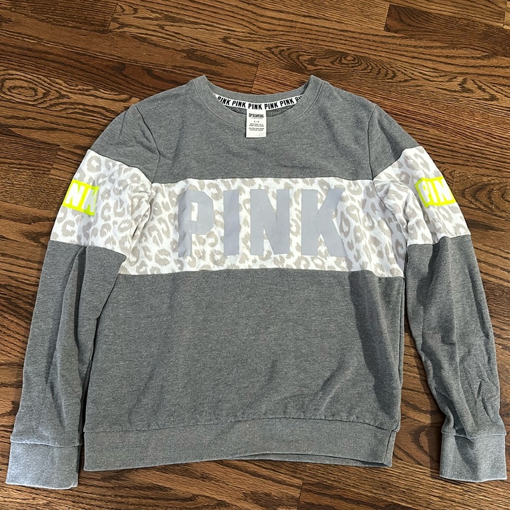Size Small Leopard & Neon PINK Sweatshirt